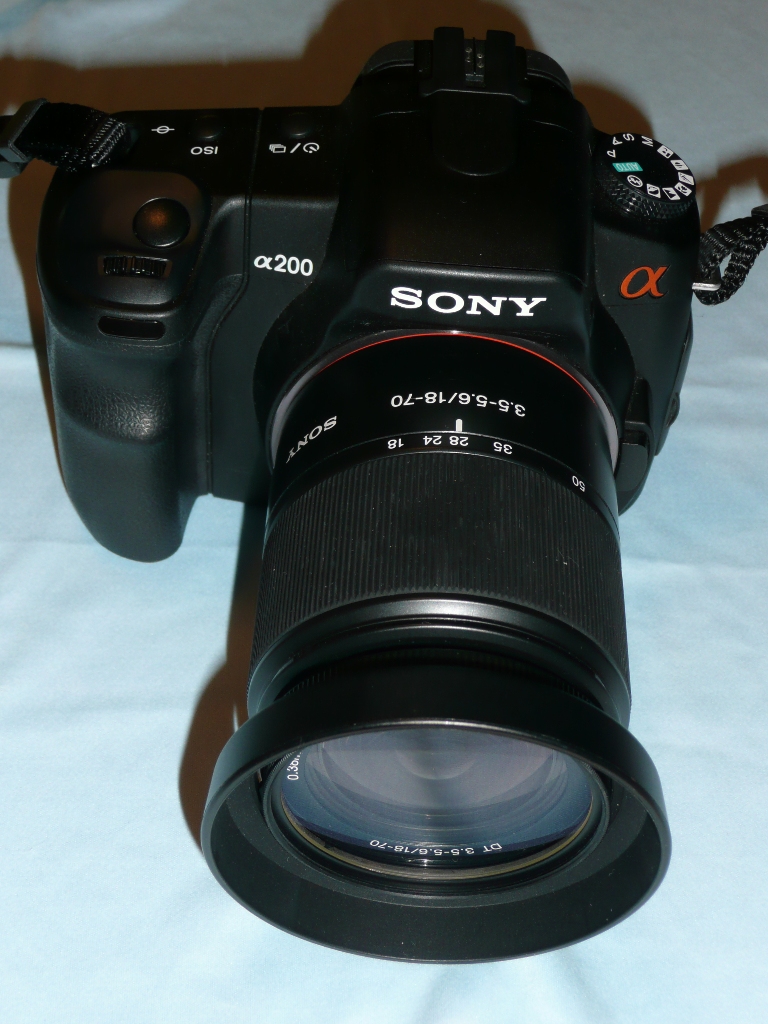 DT 18-70mm F3.5-5.6